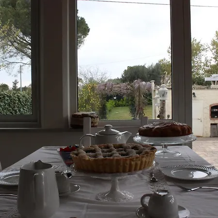 Bed & Breakfast B&bcasamali Selva Di Fasano